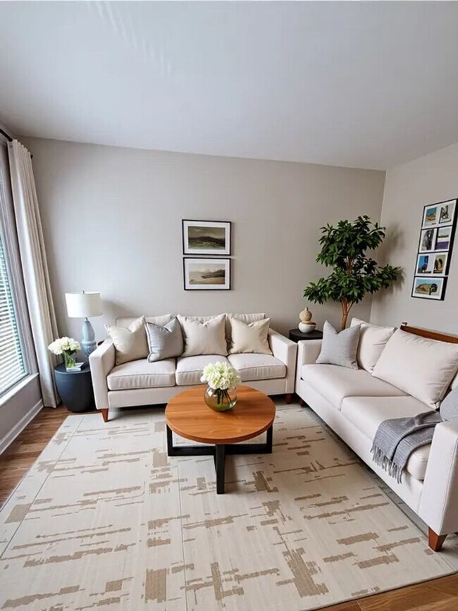 Building Photo - 221 Turin St