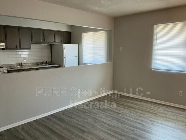 Building Photo - 4420 S 25th St