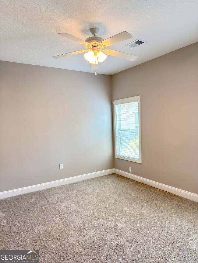 Building Photo - 140 The Villas Wy