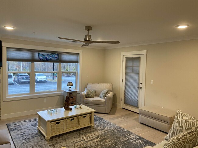 Building Photo - 2075 Lafayette Rd