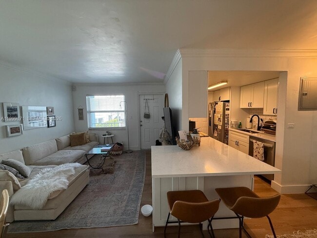 Building Photo - 801 Meridian Ave