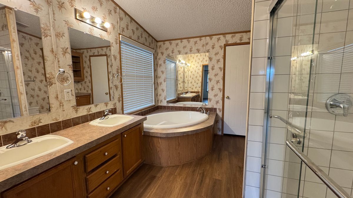 Building Photo - 21120 Binford Rd