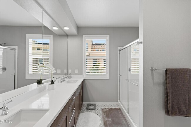 Building Photo - 643 Winchester Dr
