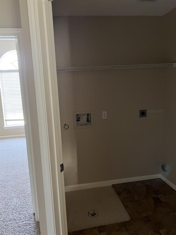 Building Photo - 374 Lake View Dr