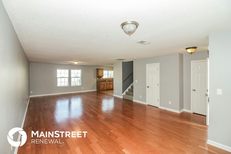 Building Photo - 10056 Chariden Dr