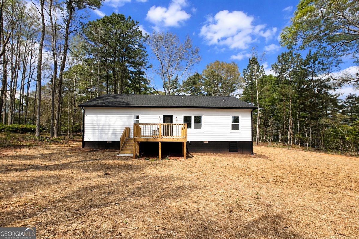 Building Photo - 204 Custer Cir