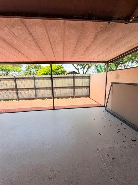 Building Photo - 5028 SW 138th Avenue Cir
