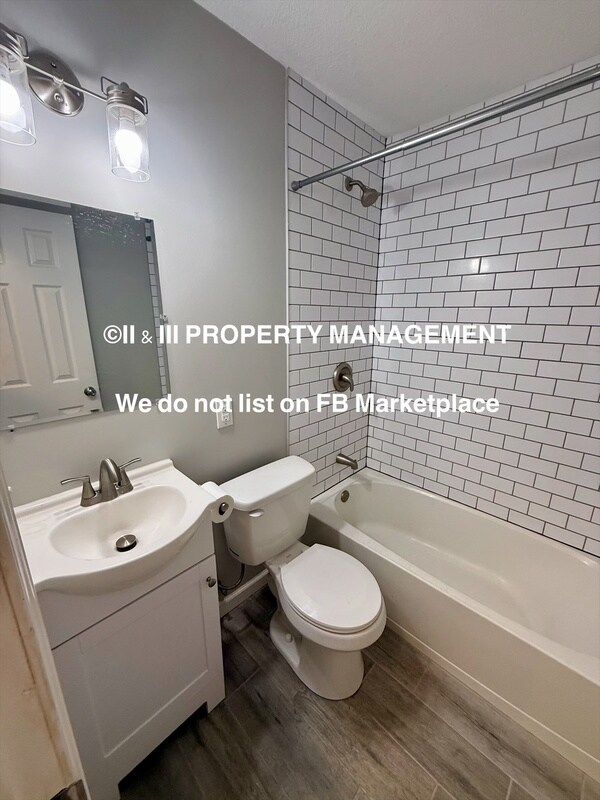 Building Photo - 403 S Mahaffie St