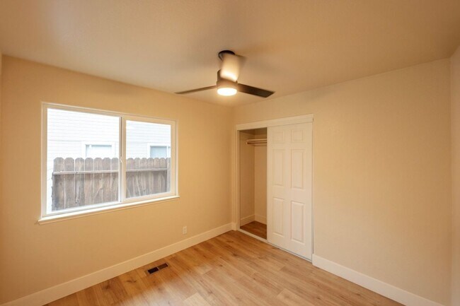 Building Photo - BEAUTIFULLY UPDATED CRYSTAL LAKES HOME WITH PRIVATE BACKYARD, RESORT-STYLE AMENITIES & PRIME SOUT...