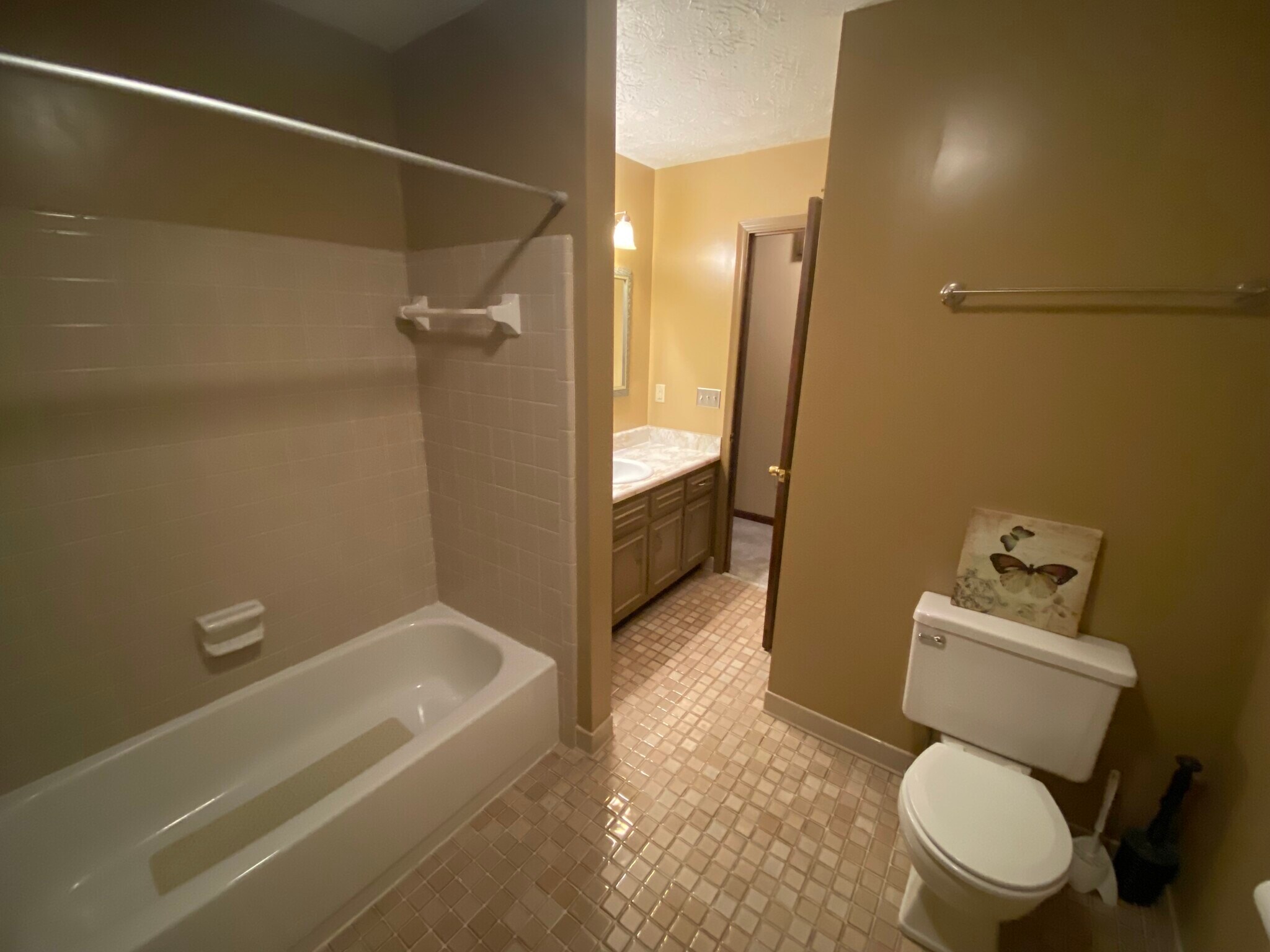 Building Photo - 5100 Forest Mist Dr SE