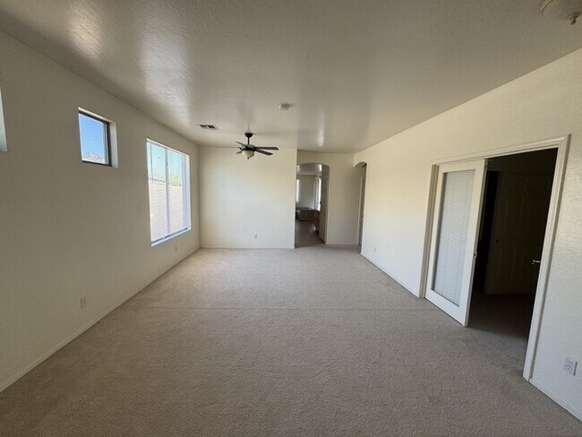 Building Photo - Estrella Mountain Ranch Overlook 3br