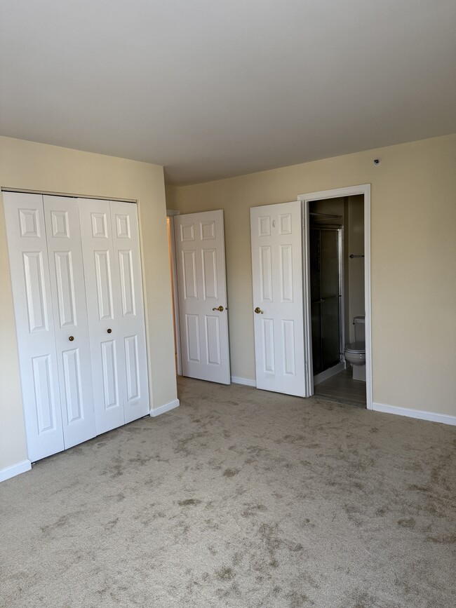 Building Photo - 3506 Back Pointe Ct