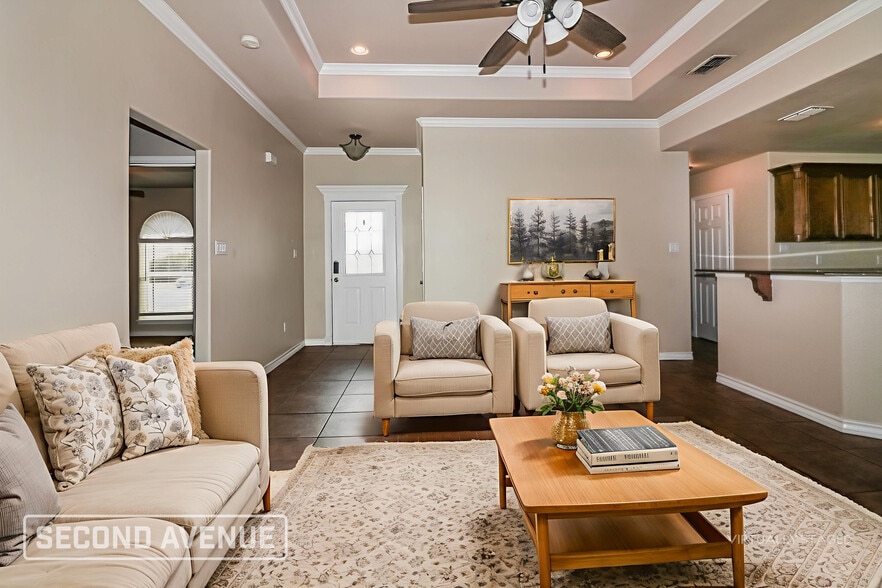 Building Photo - 6701 Newman Dr