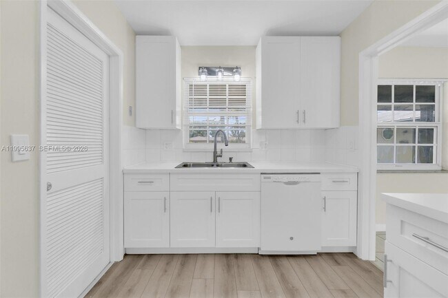 Building Photo - 3504 NW 85th Ave