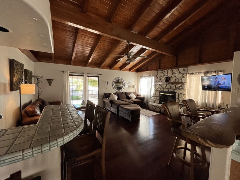 Building Photo - 2760 Inverness Dr