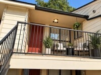 Building Photo - 6646 E Lovers Ln