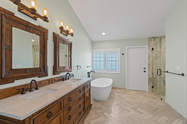 Building Photo - 7598 Fairway Trail