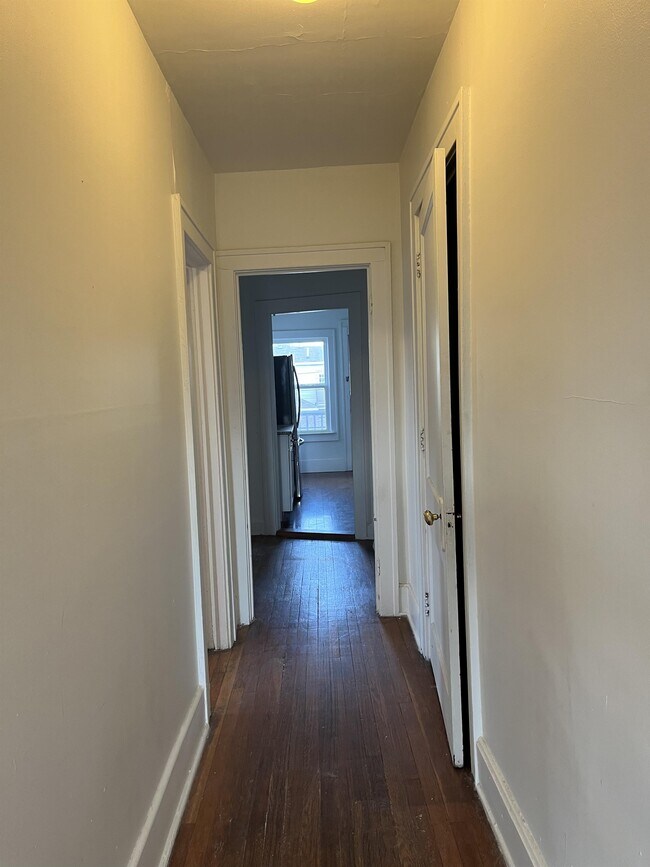 Building Photo - 1350 Alter Rd