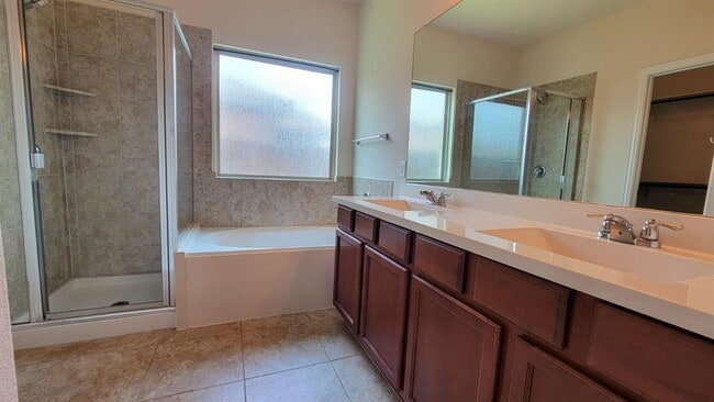 Building Photo - 386 Shale Cir
