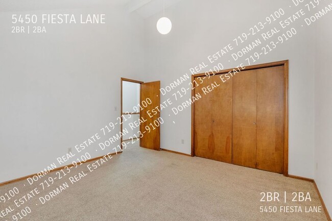 Building Photo - 5450 Fiesta Ln