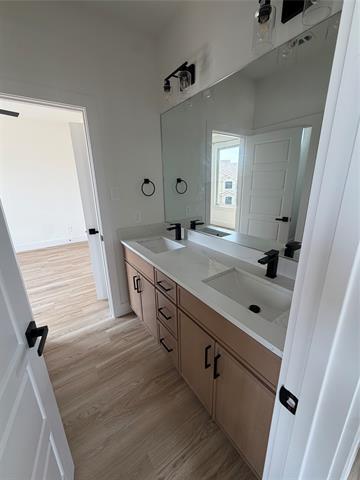 Building Photo - 5634 Mesa Cir
