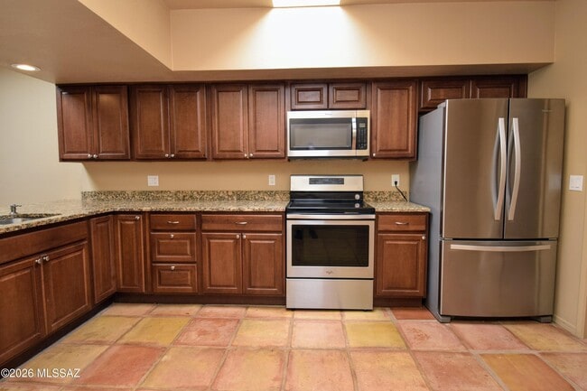 Building Photo - 5066 N Placita Del Lazo