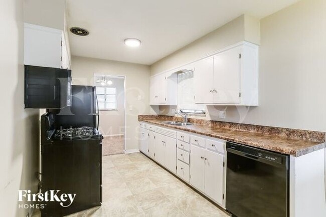 Building Photo - 2721 Bernadette Road