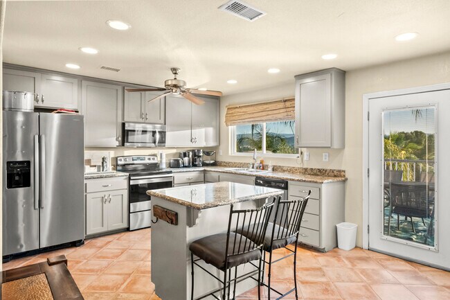 Building Photo - 29642 Vacation Dr