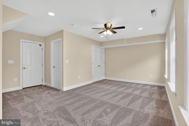 Building Photo - 3711 Chippendale Cir