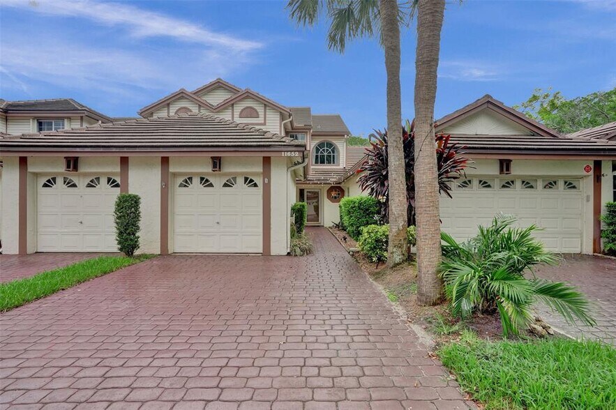 Primary Photo - 11652 NW 19th Dr