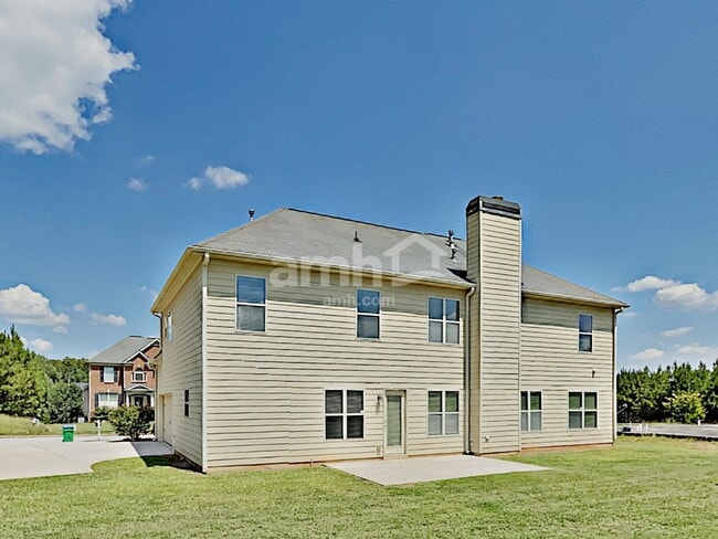 Building Photo - 3100 Camellia Trail