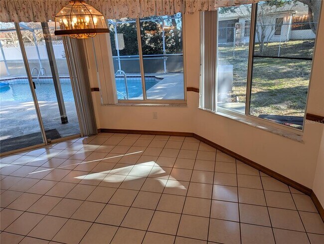 Building Photo - 8213 Pagoda Dr