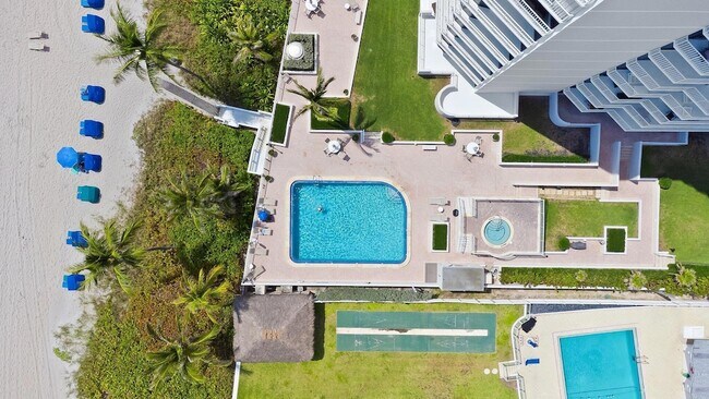 Building Photo - 2917 S Ocean Blvd
