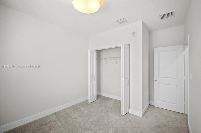 Building Photo - 10270 NW 66th St