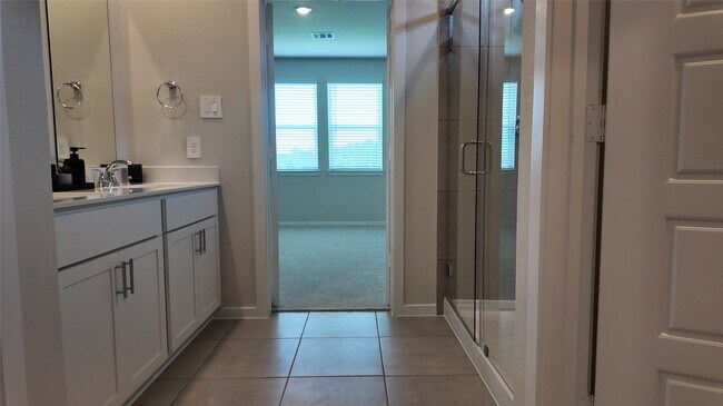 Building Photo - 14190 Granger Pointe Ln