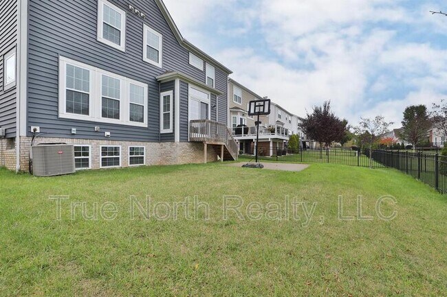 Building Photo - 1412 Leesland Dr
