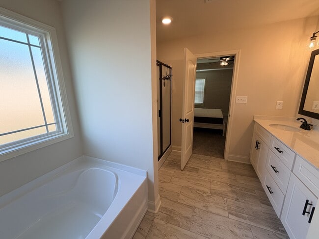 Building Photo - 109 Mink Wy