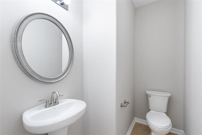 Building Photo - 217 Orchard Hill Trail