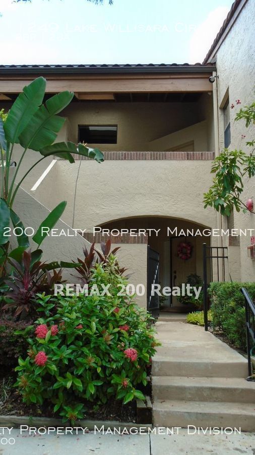 Spacious 2/2 in Lake Pineloch Village 1249 Lake Willisara Cir Orlando