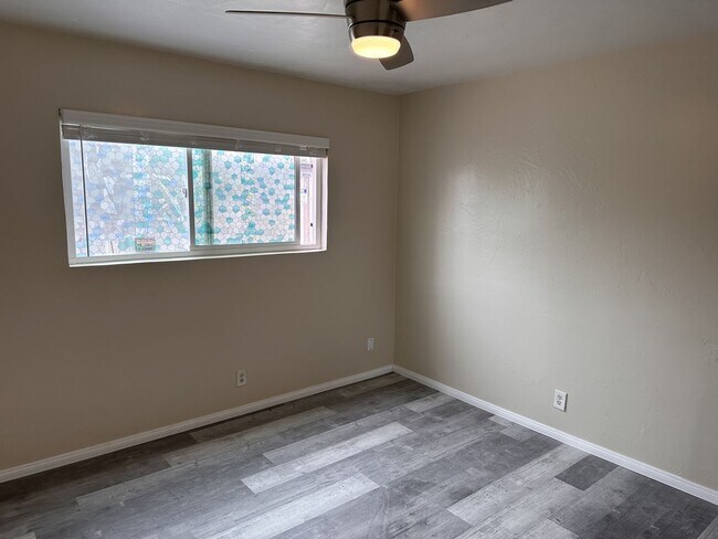 Building Photo - Remodeled 2 Bed/1 Bath unit in North Park w/ Private Yard!
