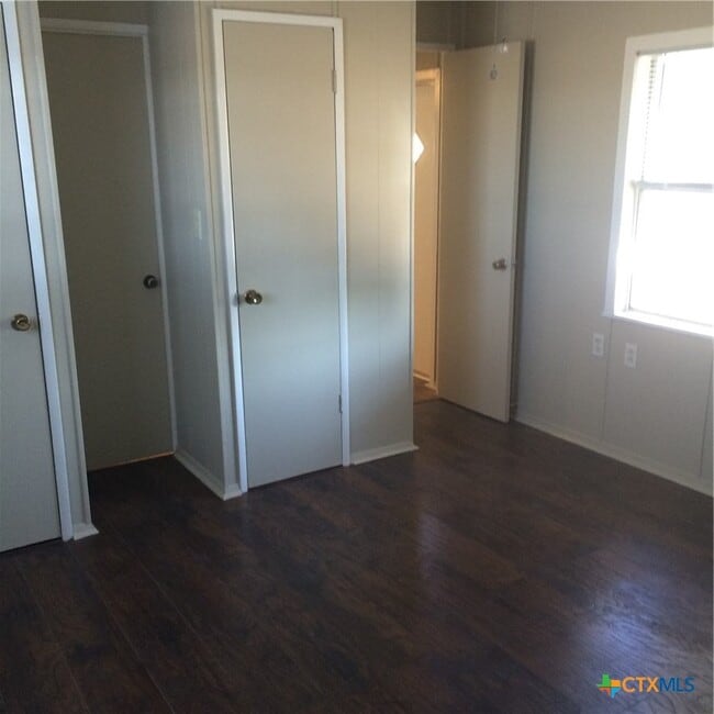 Building Photo - 4001 FM 20