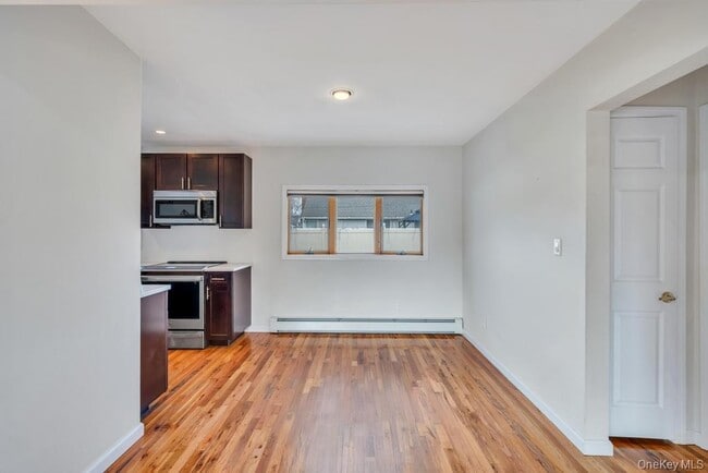 Building Photo - 3685 Prairie Path