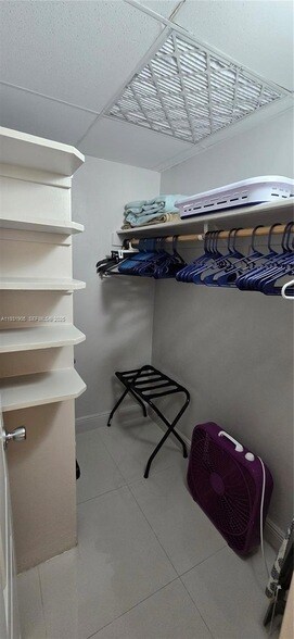 Building Photo - 4001 S Ocean Dr