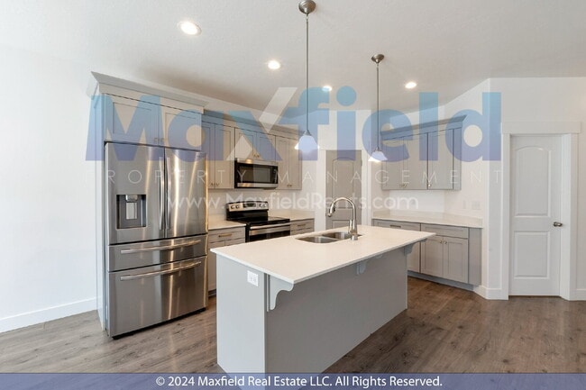 Building Photo - Small Pet Friendly - Lehi Townhome 3 BD 3 BA 2 GA