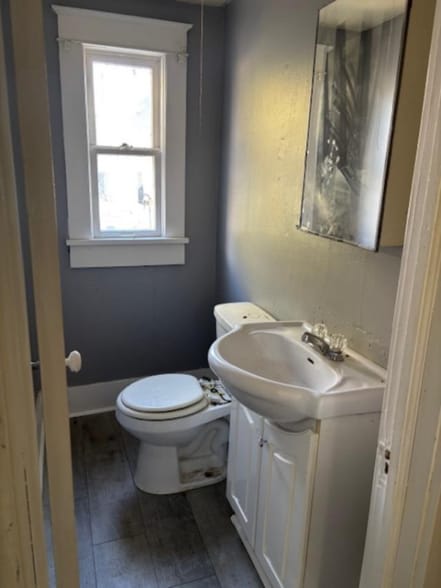 Building Photo - 1935 SW Lincoln St