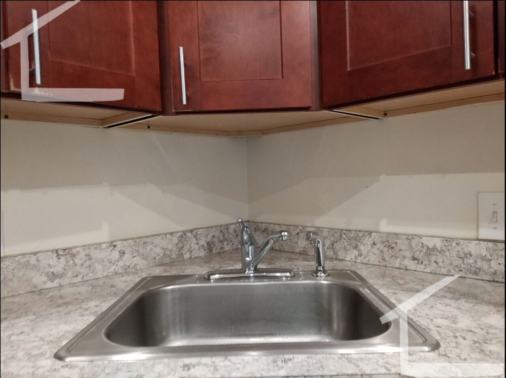 Building Photo - 99 Calumet St