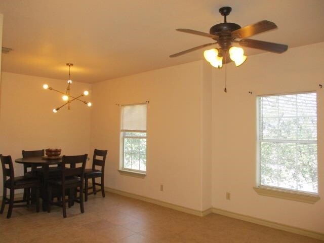 Building Photo - 10706 International Blvd