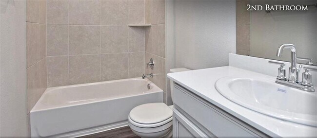 Building Photo - 533 Gabrielle Anne Dr