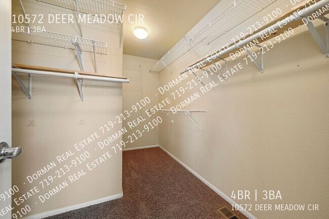 Building Photo - 10572 Deer Meadow Cir