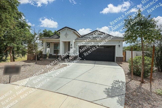 Building Photo - 38017 W San Alvarez Ave